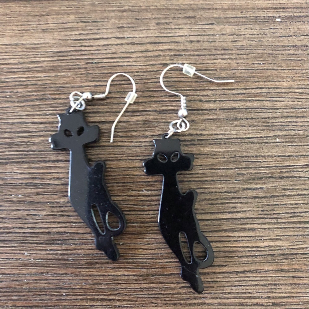 Black cat fishhook earrings